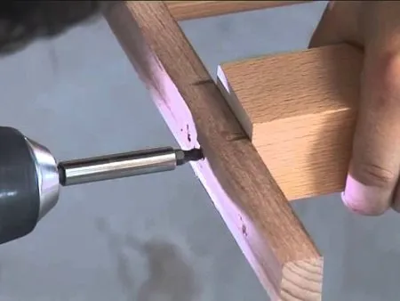 FBB03x : Fixation d'une pièce légère sur une autre